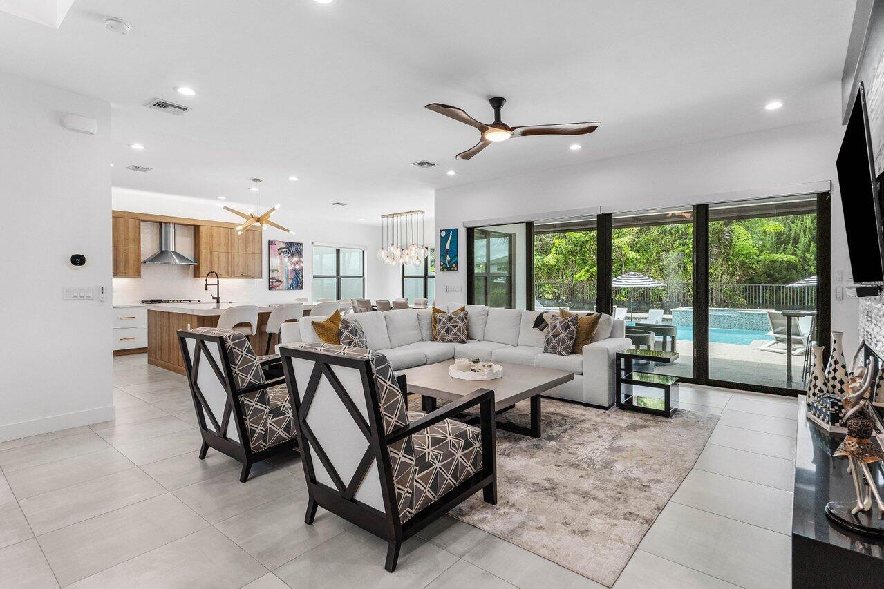 8568 Dream Falls Street Boca Raton, FL 33496 - Photo 4 of 59 4