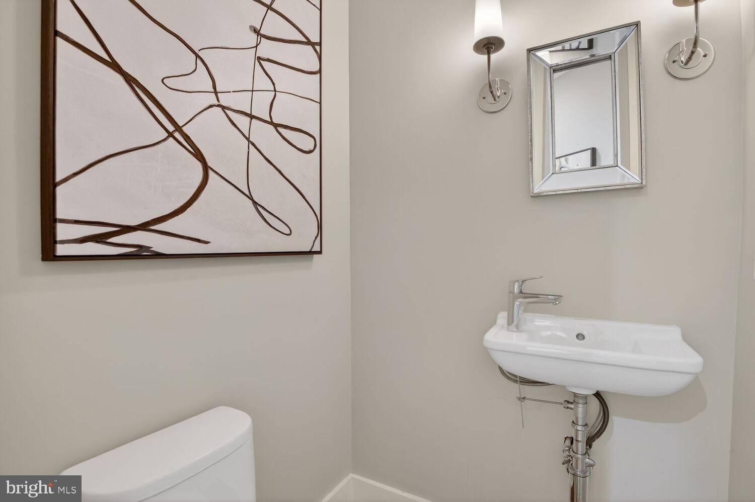 1810 15th Street Northwest, Unit 2 Washington, DC 20009 - Photo 21 of 52 Powder Room