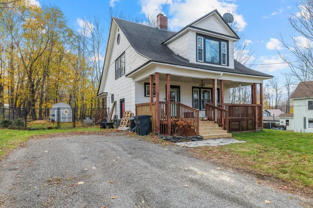$225,000 | 39 Park Street, Dexter, ME 04930