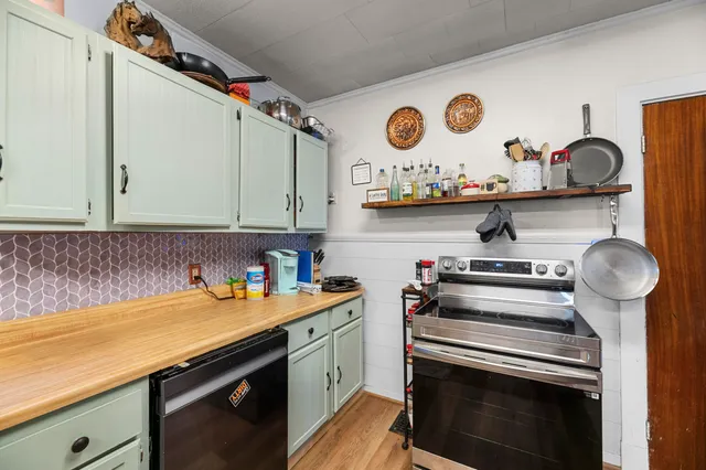 $225,000 | 39 Park Street, Dexter, ME 04930