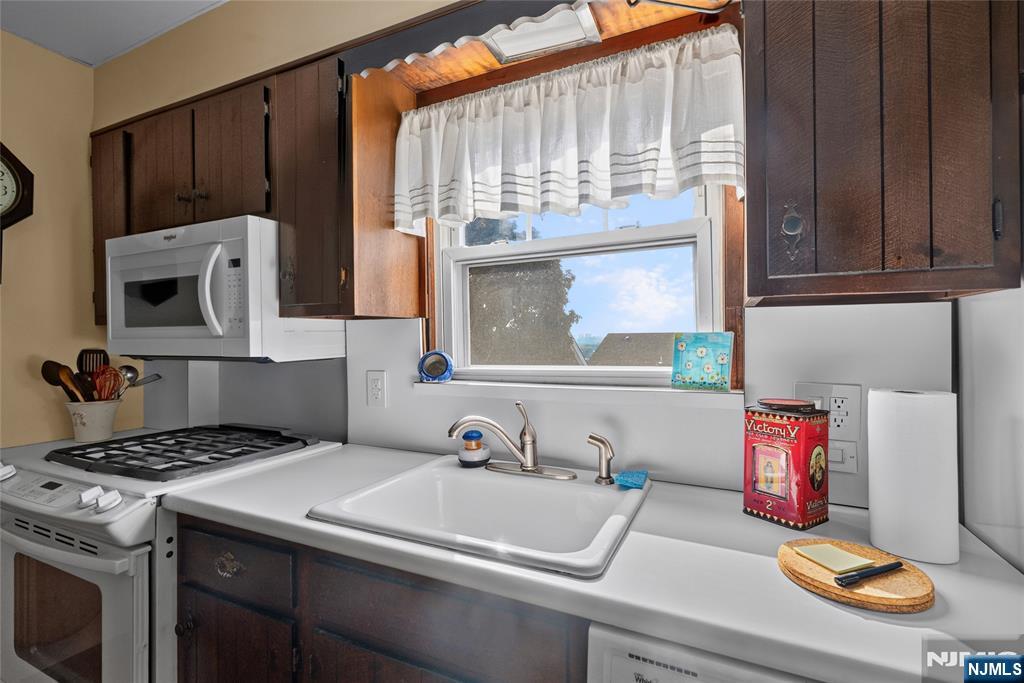 38 Hackensack Street Wood-Ridge, NJ 07075 - Photo 19 of 43 Gallery Image 19