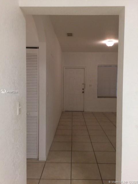 6912 Northwest 179th Street, Unit 1063 Hialeah, FL 33015 - Photo 18 of 20