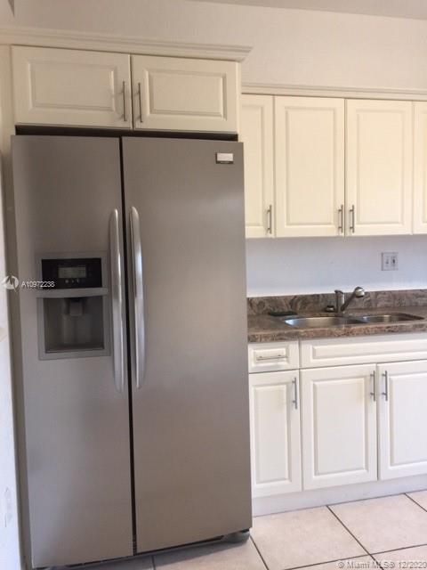 6912 Northwest 179th Street, Unit 1063 Hialeah, FL 33015 - Photo 8 of 20