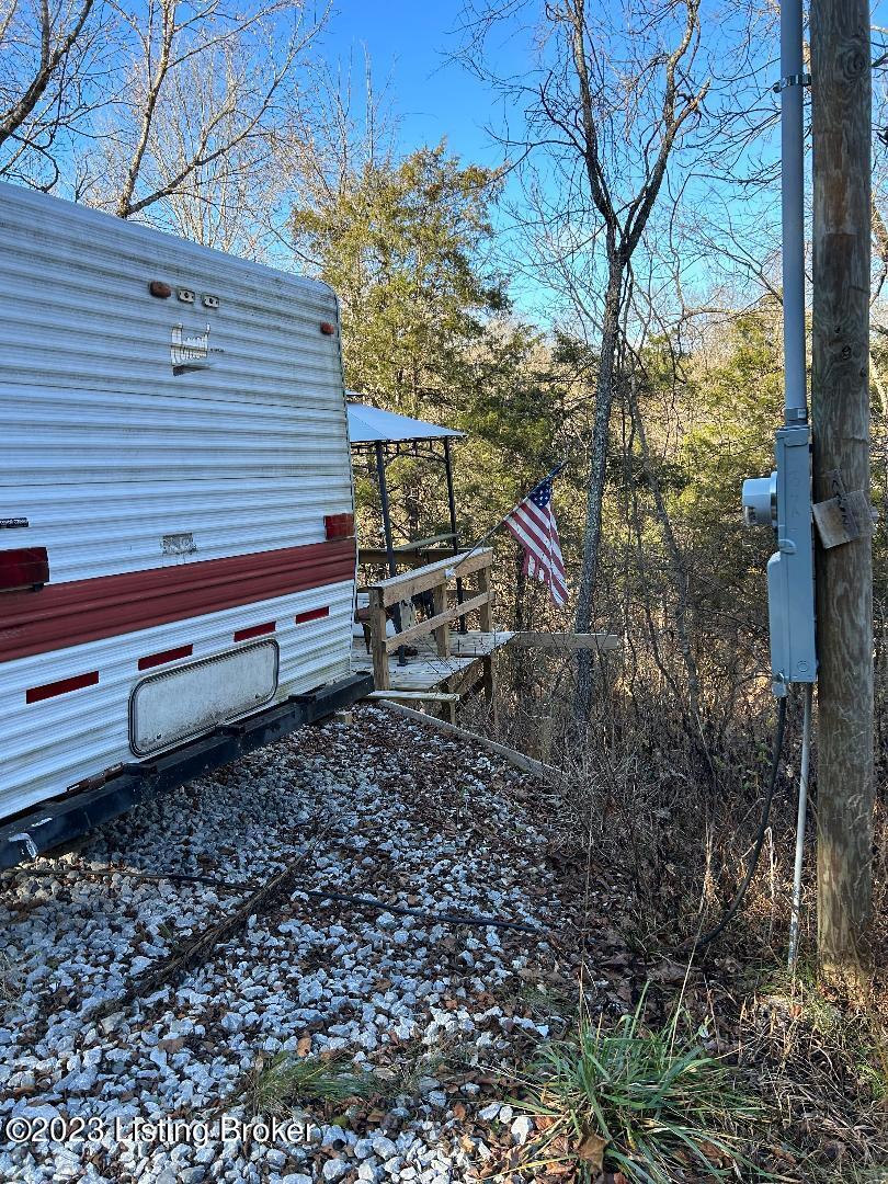 2650 Cedarmore Road Bagdad, KY 40003 - Photo 5 of 13 Camper