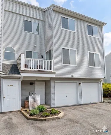 $269,000 | 121 Stephen Barberino Way, Unit 121, Wallingford, CT 06492