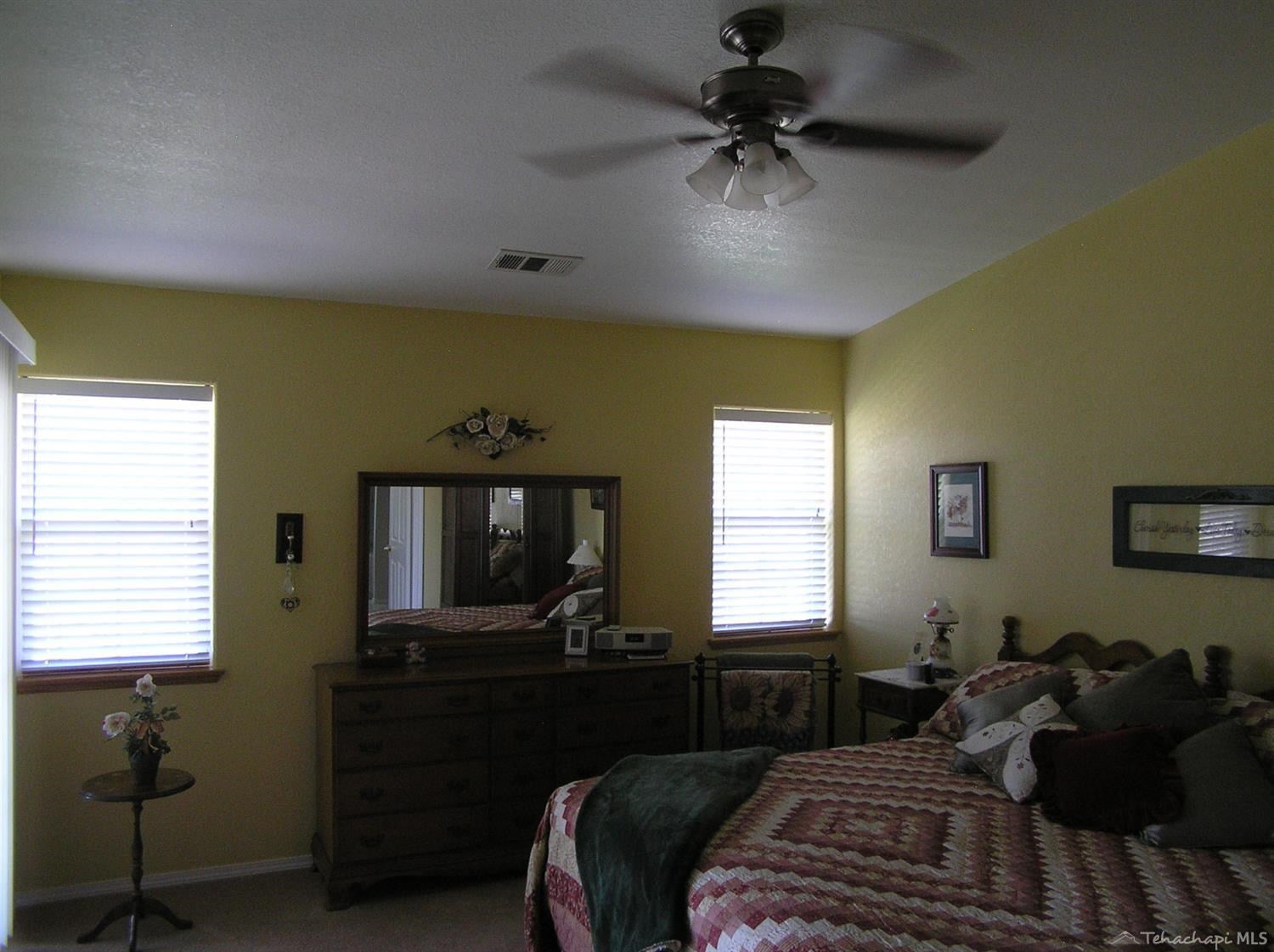 22901 Homestead Way Tehachapi, CA 93561 - Photo 14 of 34 Gallery Image 14