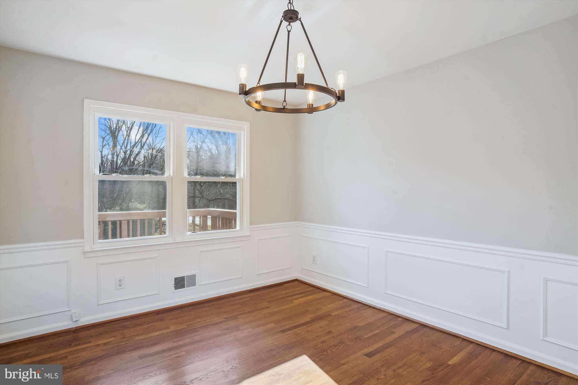 12243 St James Road Potomac, MD 20854 - Photo 11 of 68 Dining Room