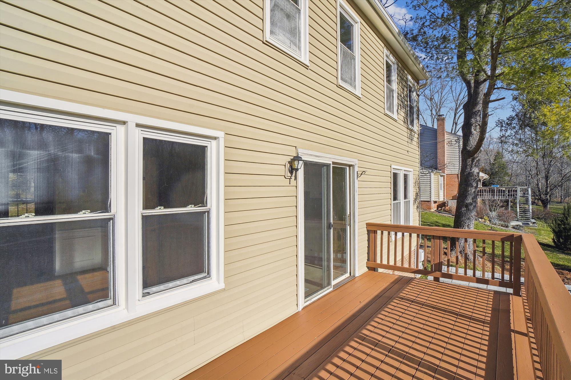 12243 St James Road Potomac, MD 20854 - Photo 20 of 68 Deck