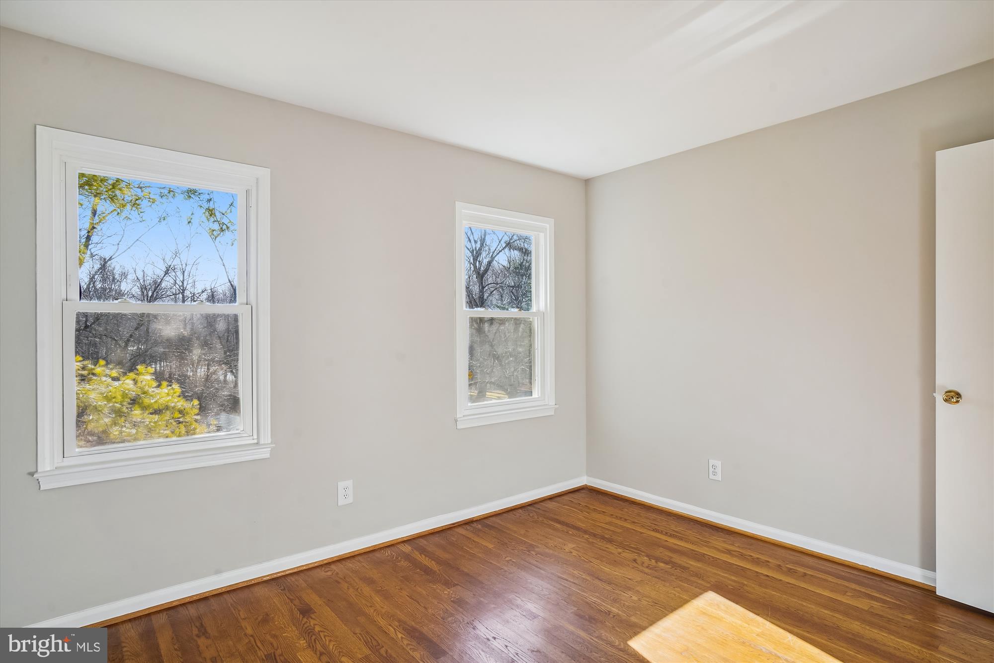 12243 St James Road Potomac, MD 20854 - Photo 28 of 68 Bedroom