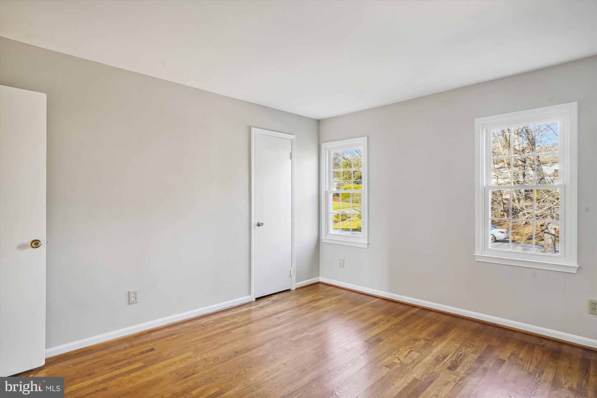 12243 St James Road Potomac, MD 20854 - Photo 37 of 68 Bedroom