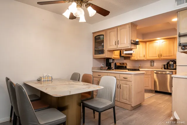 $289,900 | 15713 Orlan Brook Drive, Unit 100, Orland Park, IL 60462