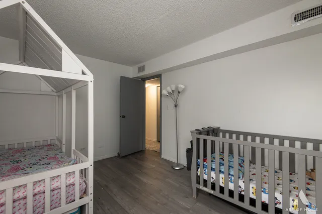 $289,900 | 15713 Orlan Brook Drive, Unit 100, Orland Park, IL 60462