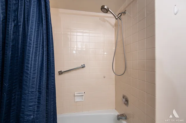 $289,900 | 15713 Orlan Brook Drive, Unit 100, Orland Park, IL 60462