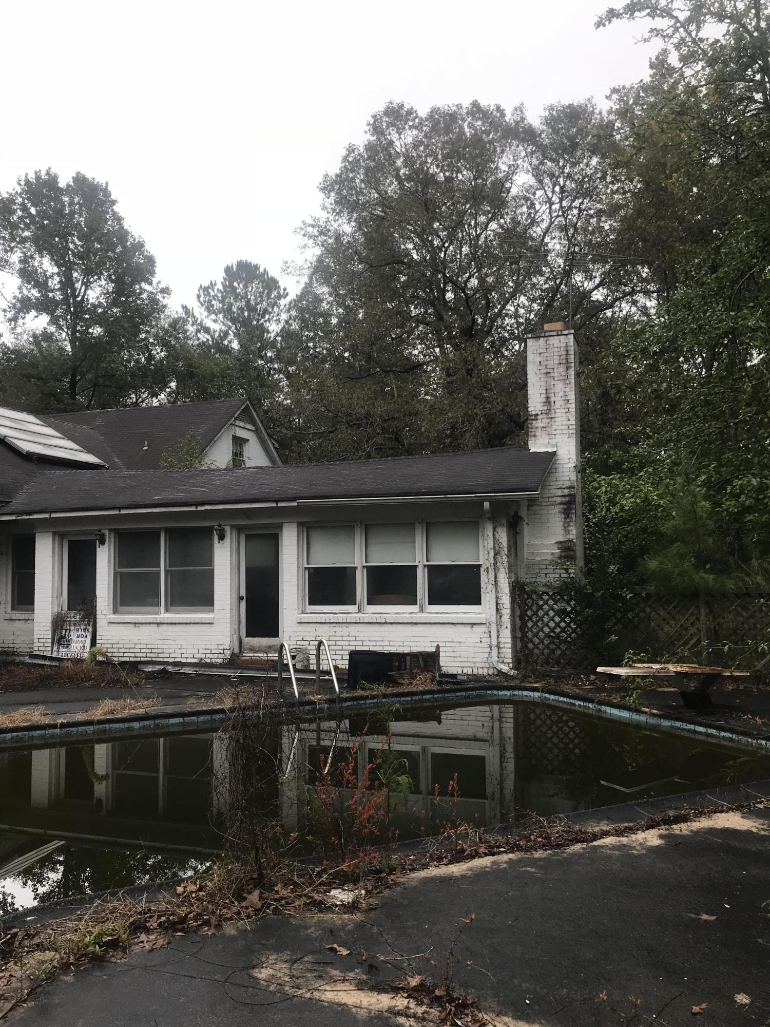 2098 Hiers Corner Road Walterboro, SC 29488 - Photo 30 of 34 Backyard