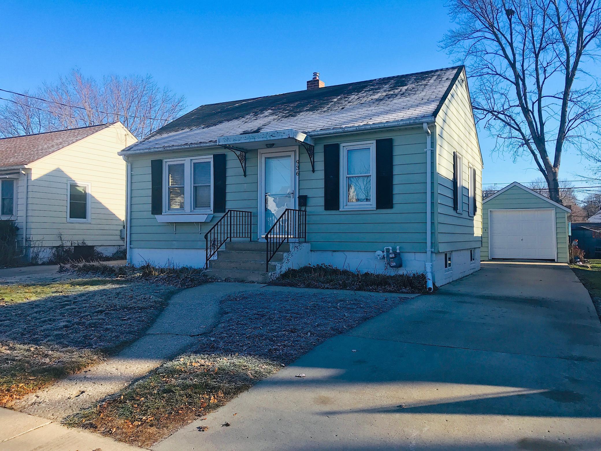 936 12th Avenue Northeast Rochester, MN 55906 - Photo 1 of 1