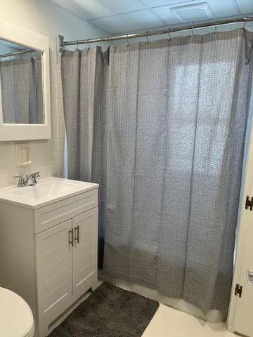 $324,900 | 7924 40th Avenue, Kenosha, WI 53142