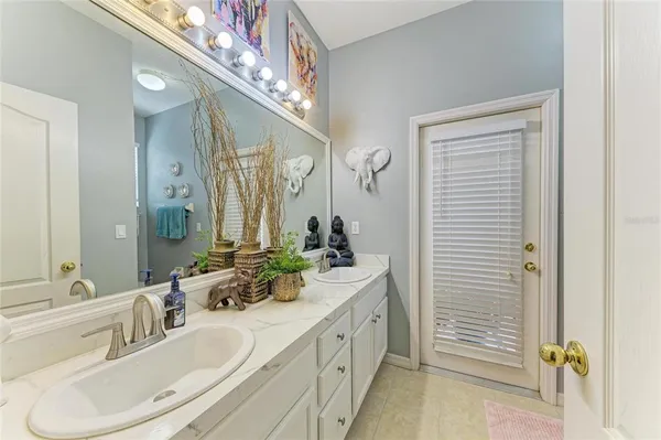 $630,000 | 4211 30th Lane East, Bradenton, FL 34208