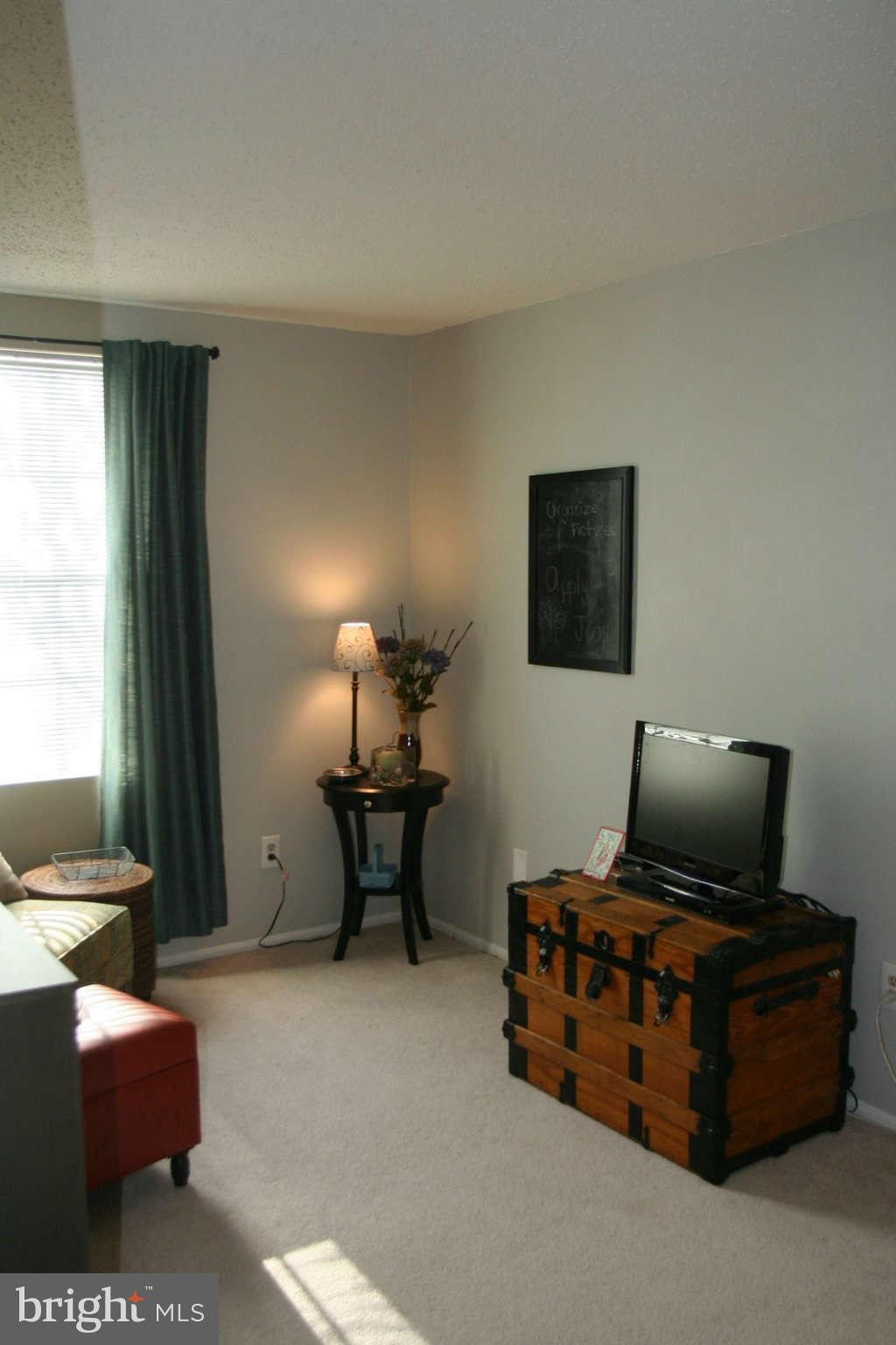 112 Fort Evans Road Southeast, Unit B Leesburg, VA 20175 - Photo 10 of 17 Bedroom