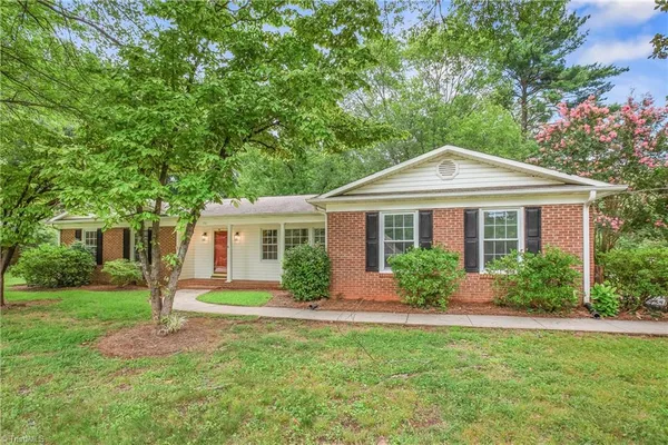 $2,200 | 701 North Peace Haven Road, Winston-Salem, NC 27104