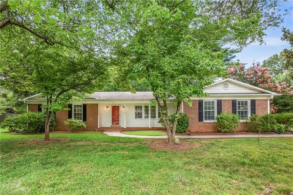 $2,200 | 701 North Peace Haven Road, Winston-Salem, NC 27104