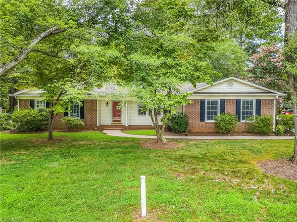 $2,200 | 701 North Peace Haven Road, Winston-Salem, NC 27104