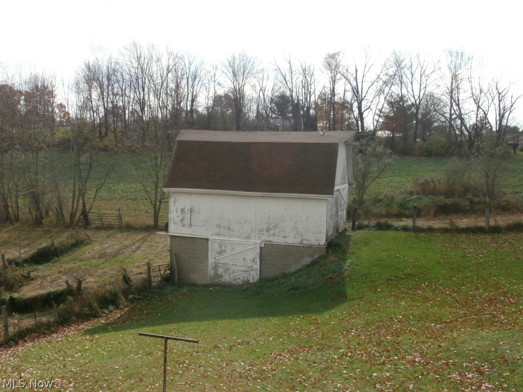 9144 Latin Road Northwest East Canton, OH 44730 - Photo 4 of 25
