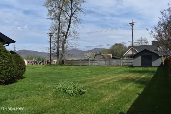 $349,900 | 3306 West Cumberland Avenue, Middlesboro, KY 40965