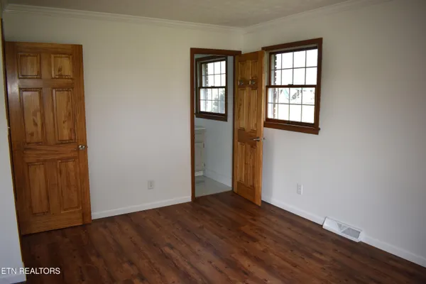 $349,900 | 3306 West Cumberland Avenue, Middlesboro, KY 40965