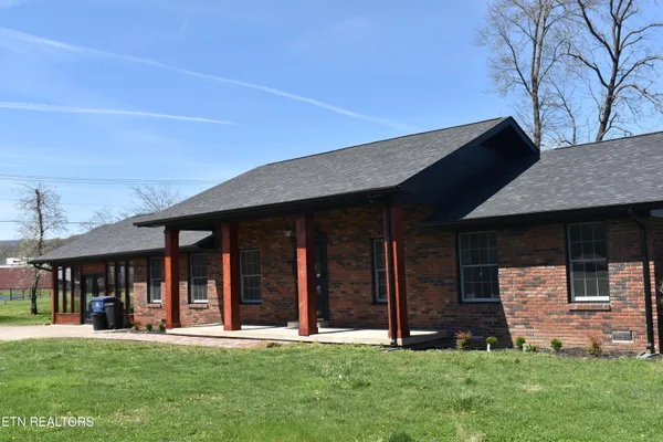 $349,900 | 3306 West Cumberland Avenue, Middlesboro, KY 40965