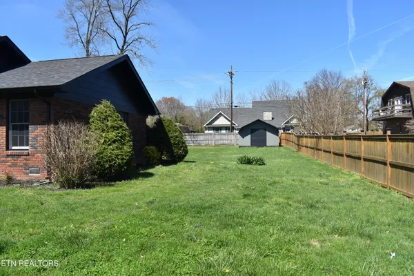 $349,900 | 3306 West Cumberland Avenue, Middlesboro, KY 40965