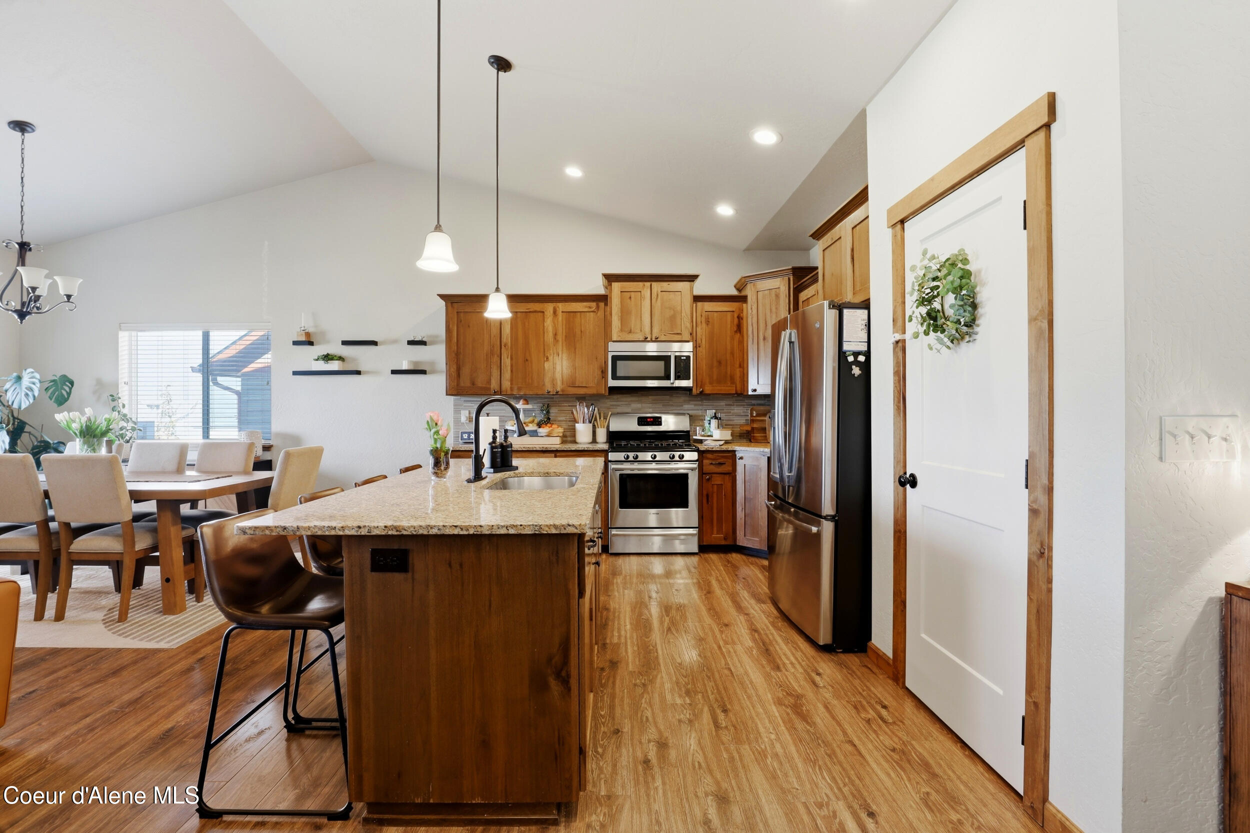 13421 North Shimmering Court Rathdrum, ID 83858 - Photo 8 of 48 Ktichen