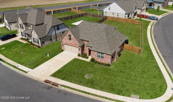 $320,000 | 4960 Reunion Drive, Walls, MS 38680