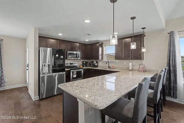 $320,000 | 4960 Reunion Drive, Walls, MS 38680