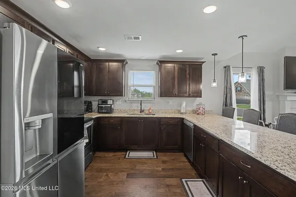 $320,000 | 4960 Reunion Drive, Walls, MS 38680
