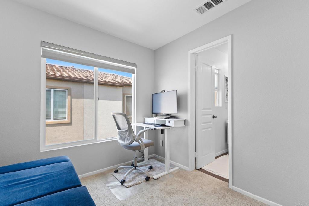 403 Almond Road San Marcos, CA 92078 - Photo 13 of 31