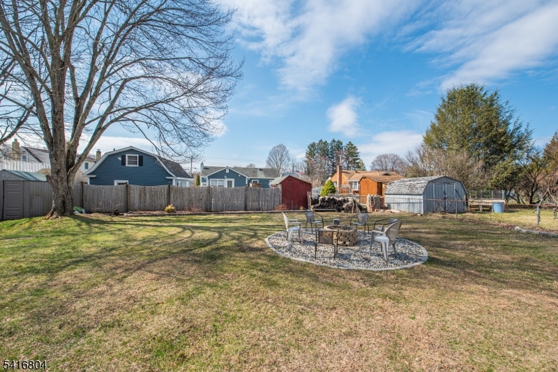 26 Green Road Mine Hill, NJ 07803 - Photo 5 of 21 a view of a house with a yard