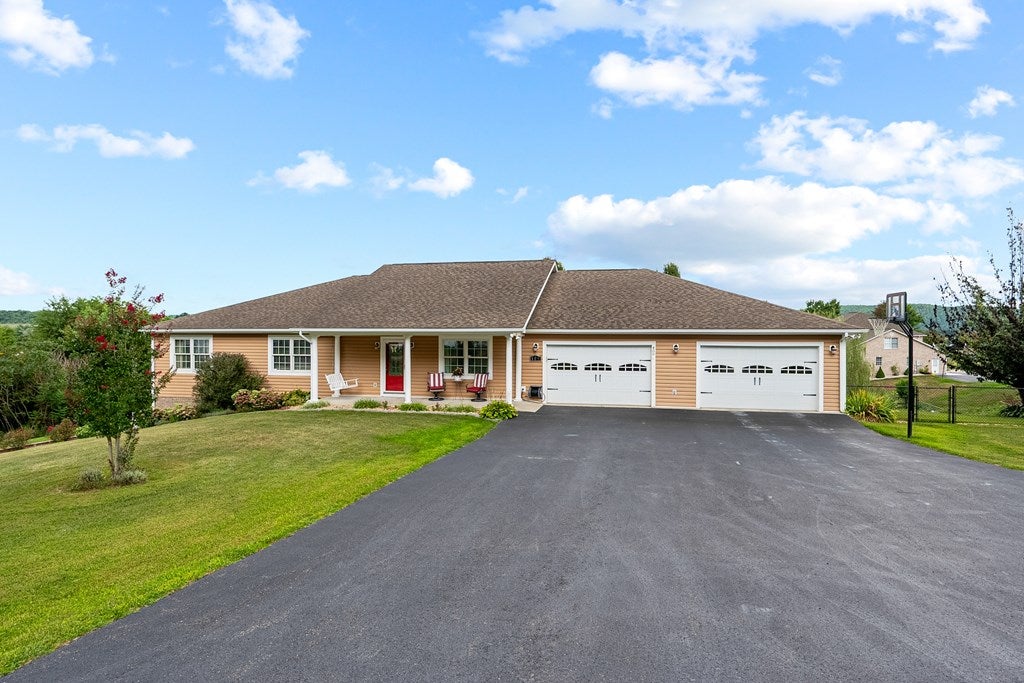 409 Whispering Pines Road Max Meadows, VA 24360 - Photo 3 of 100 Gallery Image 3