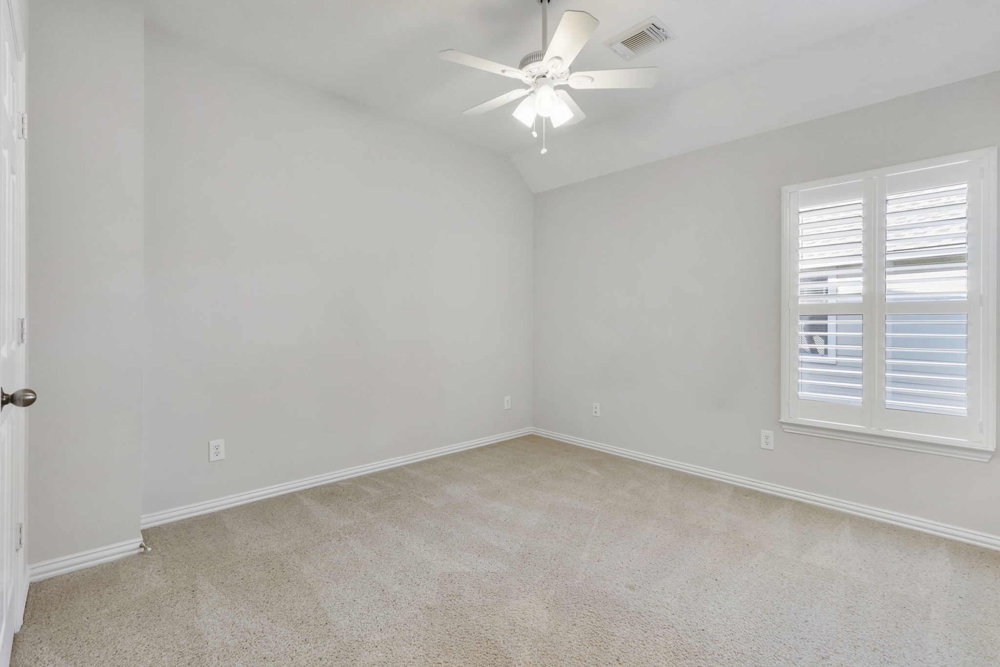 80 North Frontera Circle Spring, TX 77382 - Photo 26 of 28 Bedroom #3 is also great size. Lots of flexibility for your needs.