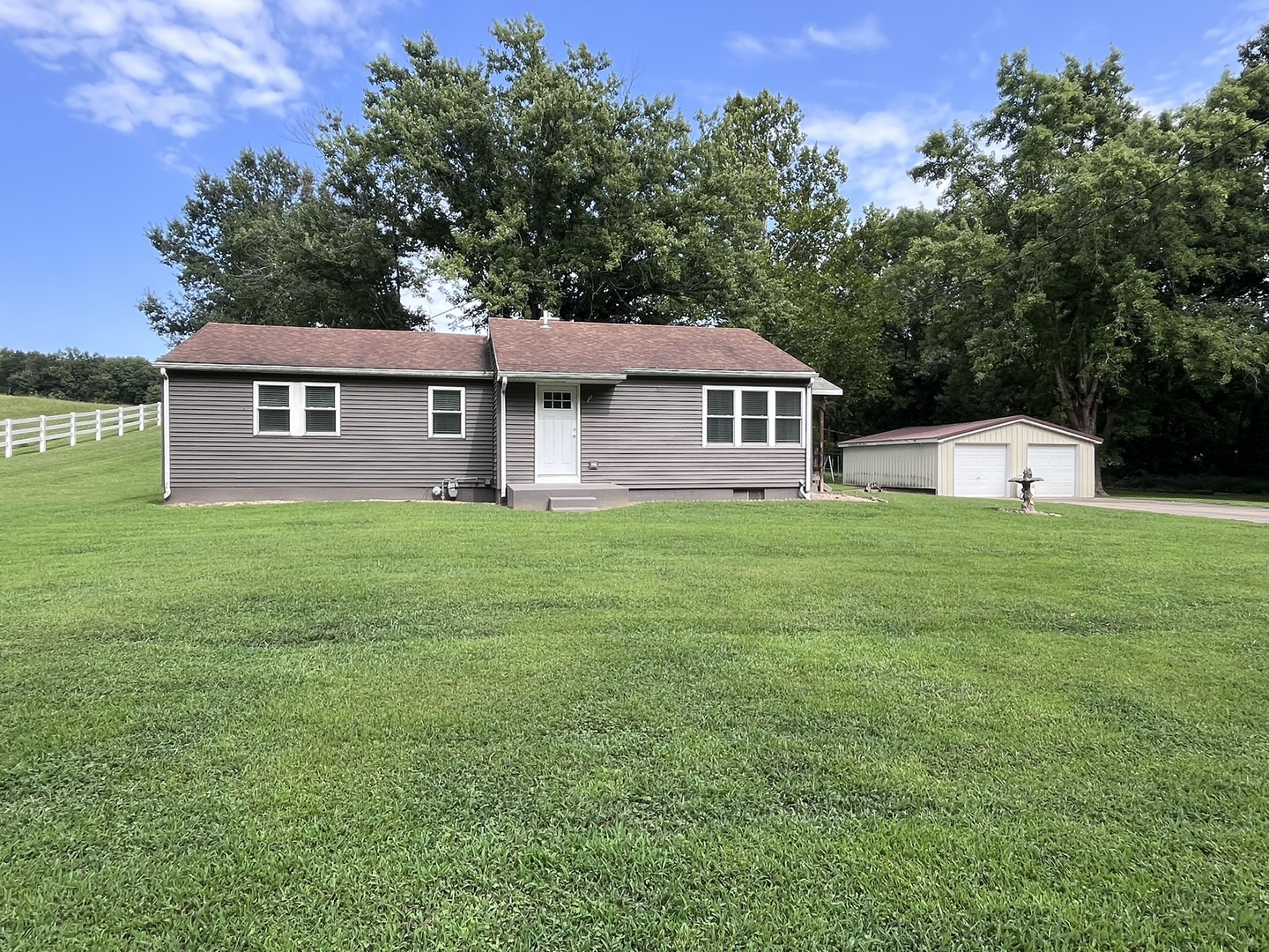 1720 Hugenberg Lane Fowler, IL 62338 - Photo 39 of 42 Gallery Image 39