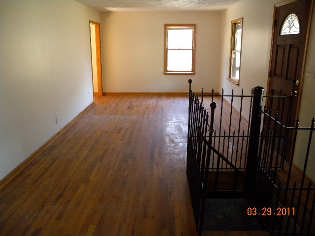 3904 Welcome Valley Road Southeast Roanoke, VA 24014 - Photo 7 of 23 Living room view 1