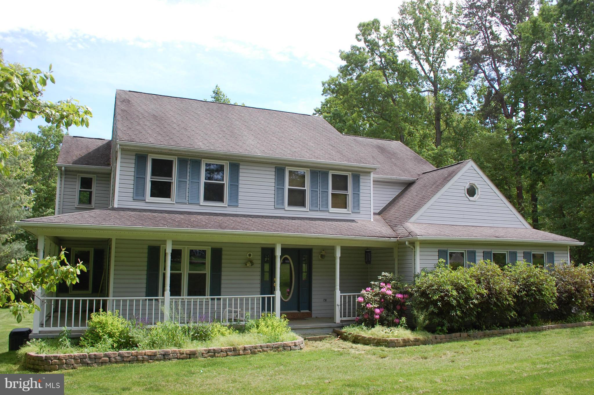 3803 Russell Road Woodbridge, VA 22192 - Photo 1 of 30 Exterior (Front)