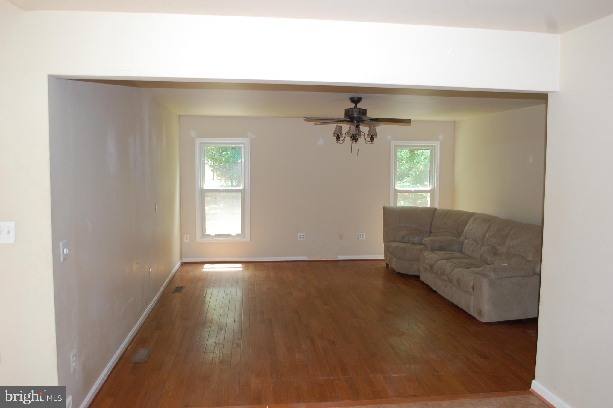 3803 Russell Road Woodbridge, VA 22192 - Photo 12 of 30 Family Room