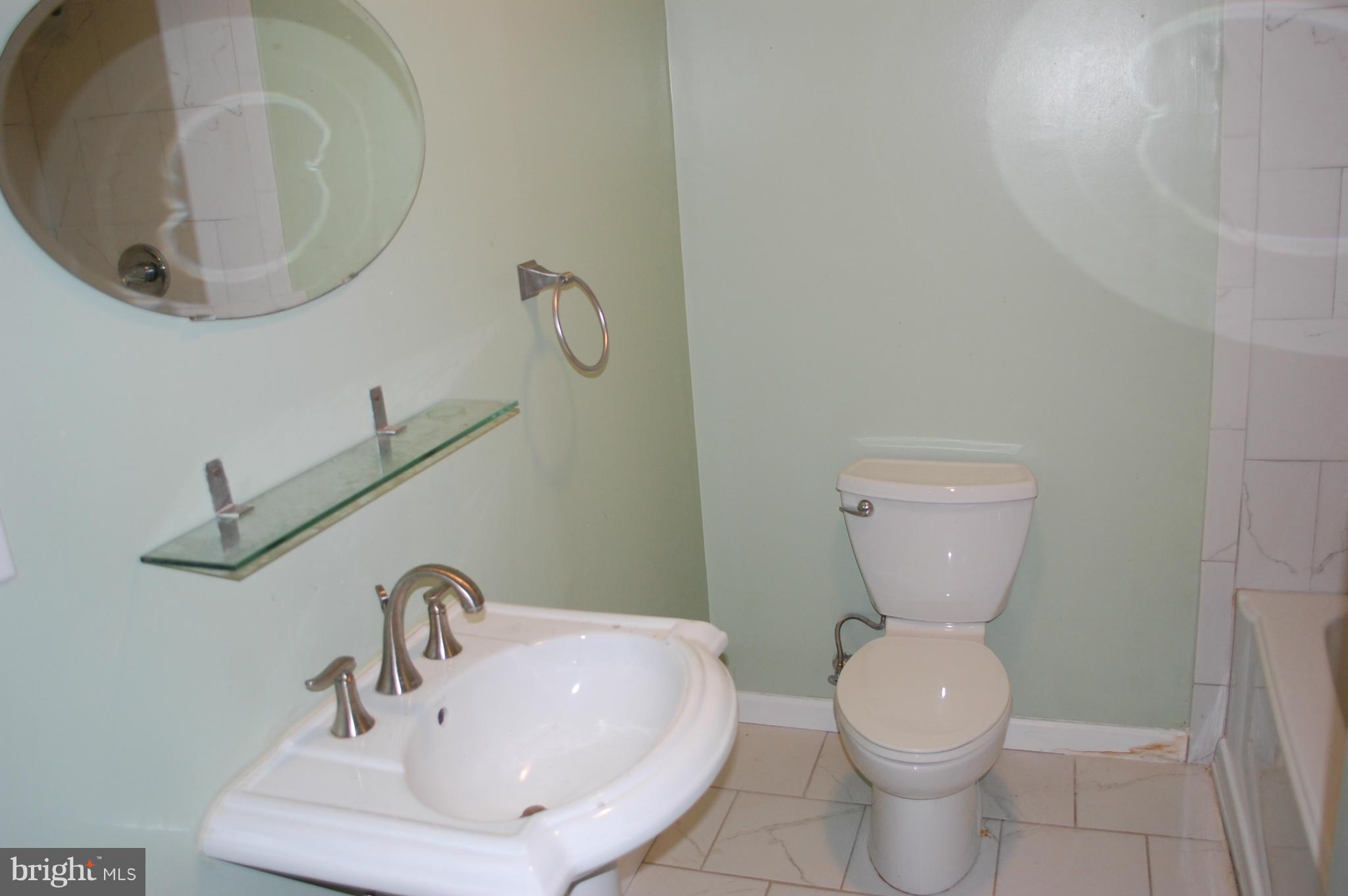 3803 Russell Road Woodbridge, VA 22192 - Photo 17 of 30 Bath