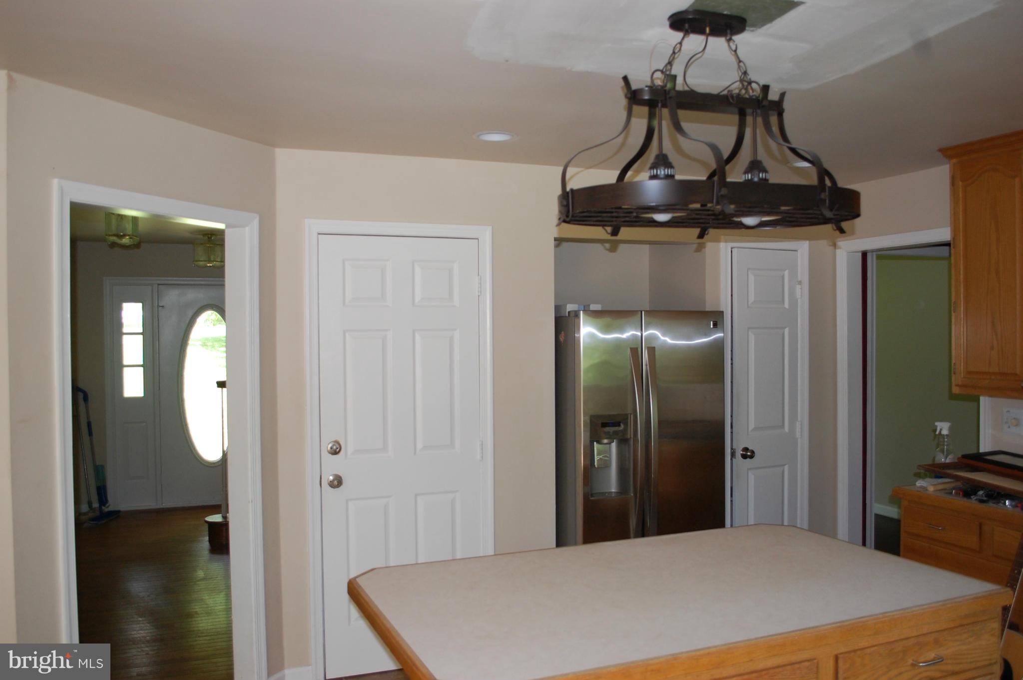 3803 Russell Road Woodbridge, VA 22192 - Photo 9 of 30 Kitchen