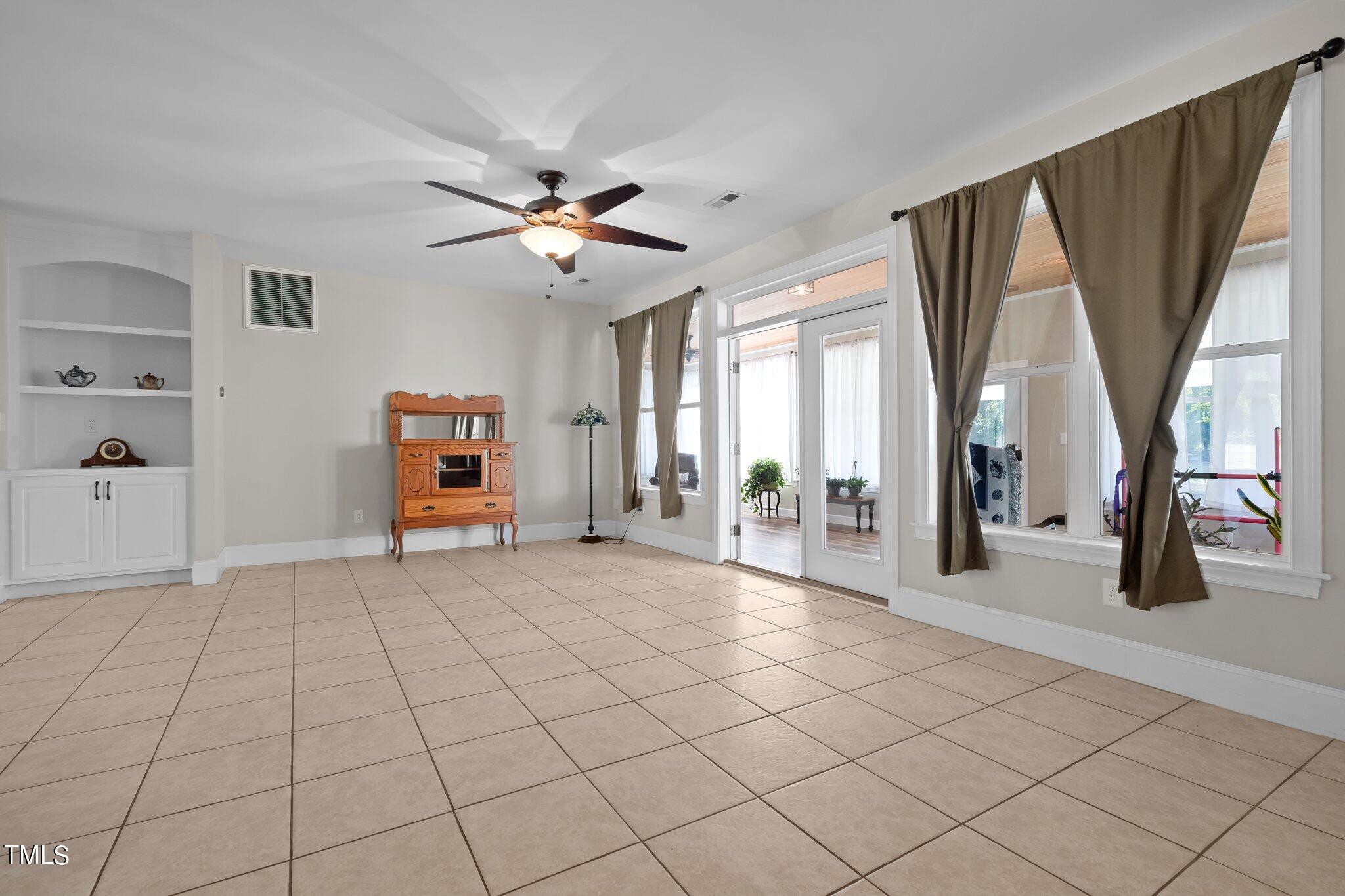 130 Britt Valley Road Raleigh, NC 27603 - Photo 19 of 57 18-web-or-mls-_NFP3845