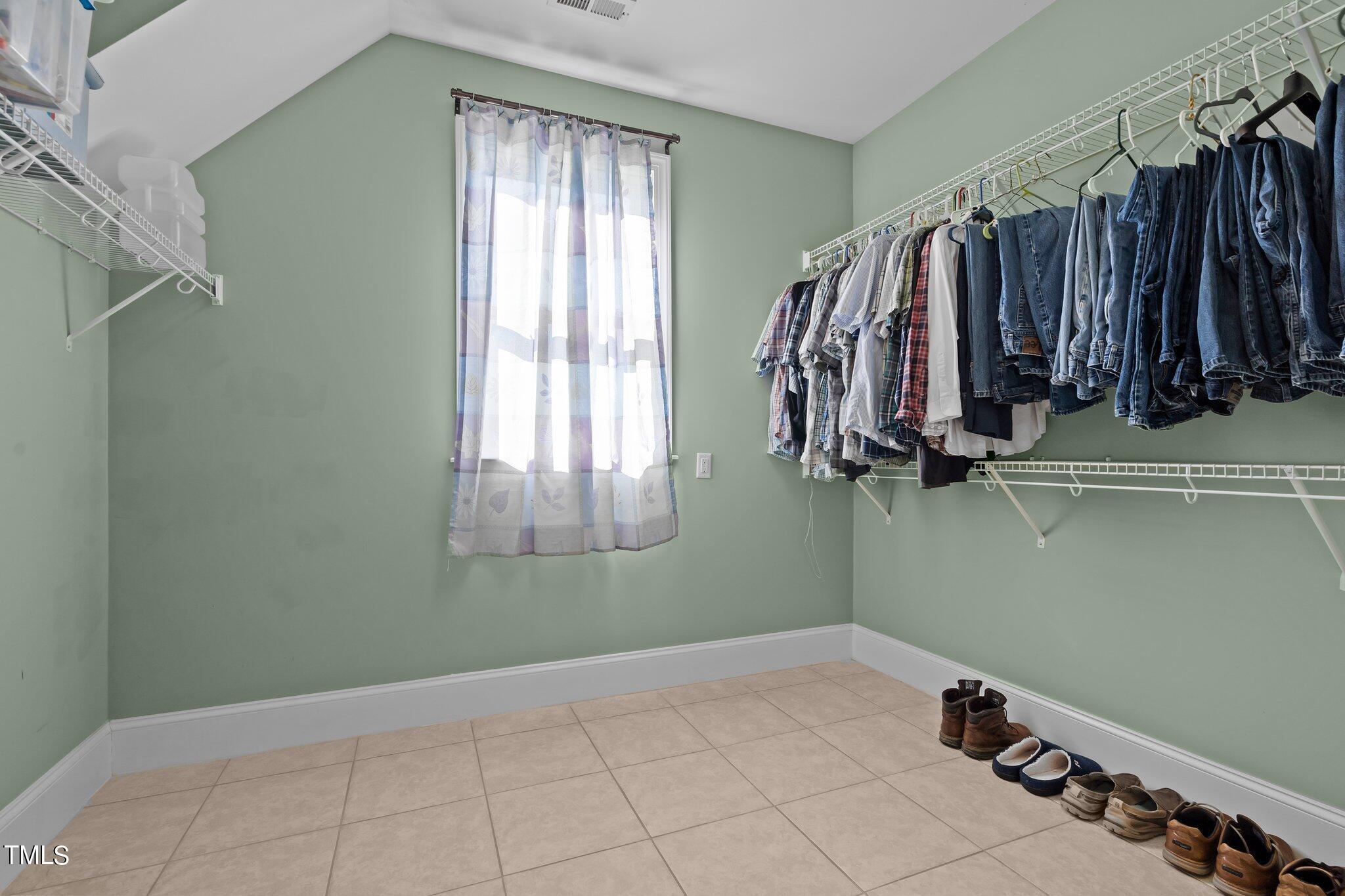 130 Britt Valley Road Raleigh, NC 27603 - Photo 38 of 57 37-web-or-mls-_NFP3899