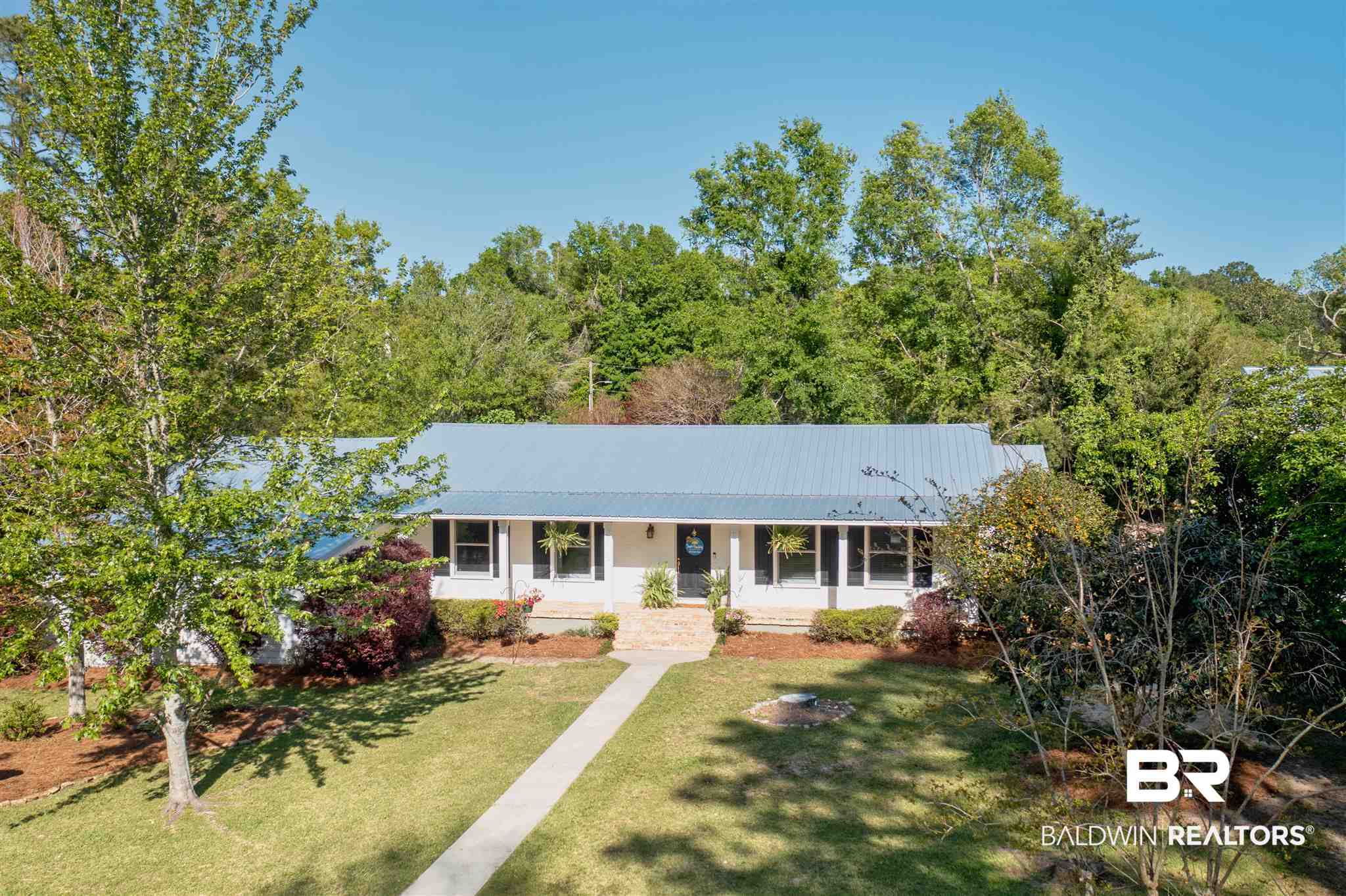 410 Myrtle Street Fairhope, AL 36532 - Photo 3 of 44