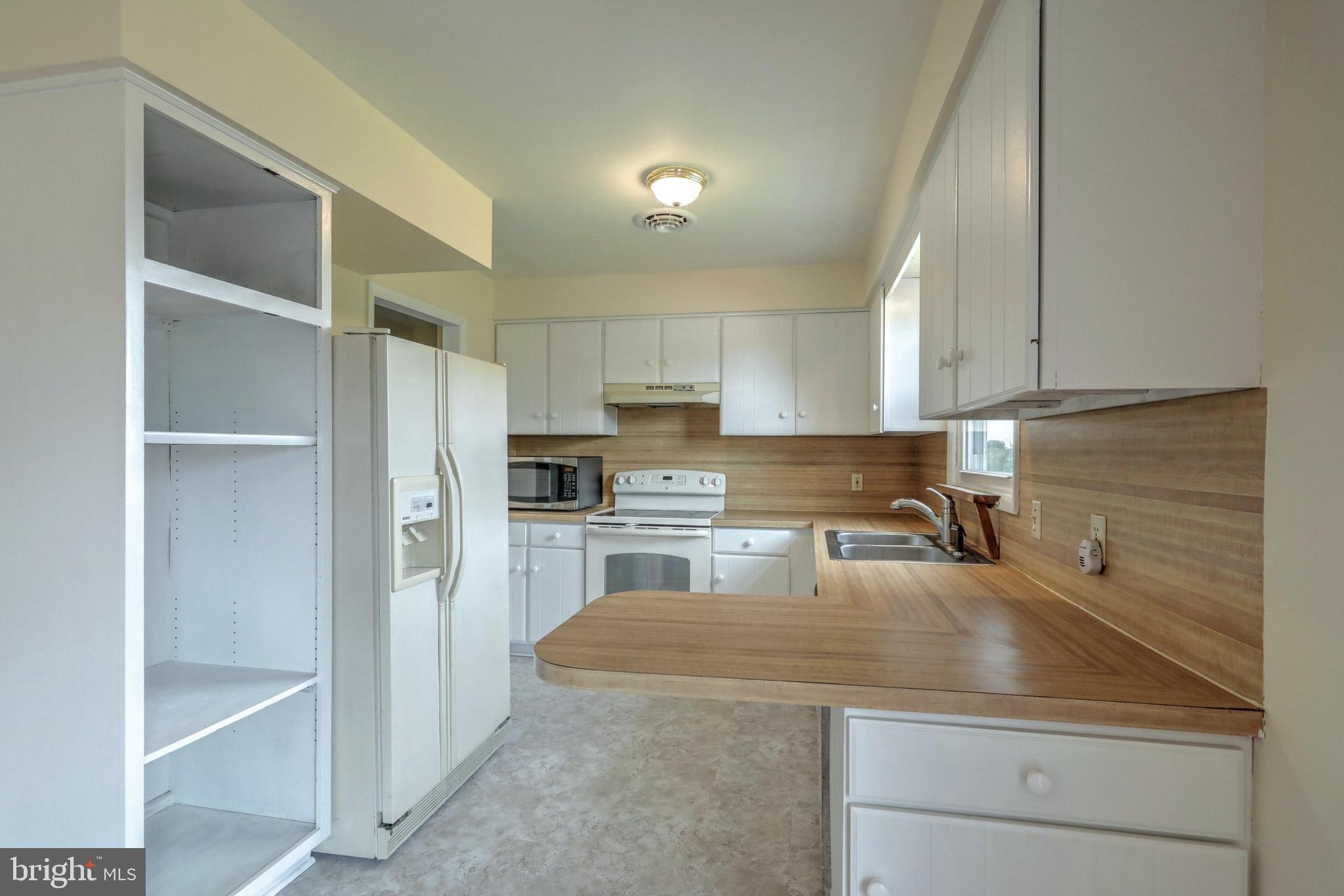 4617 View Drive Spring Grove, PA 17362 - Photo 9 of 25 Gallery Image 9