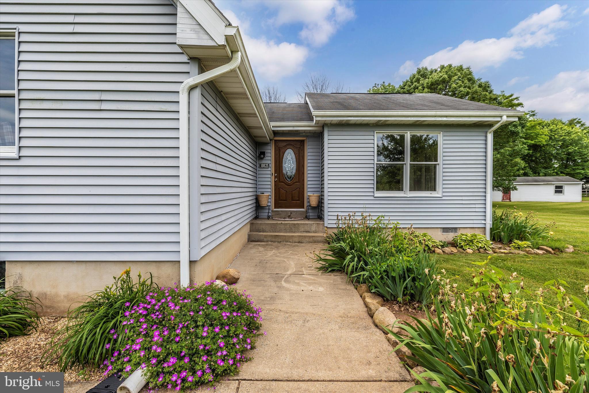 10825 Powell Road Thurmont, MD 21788 - Photo 2 of 53 Front Door