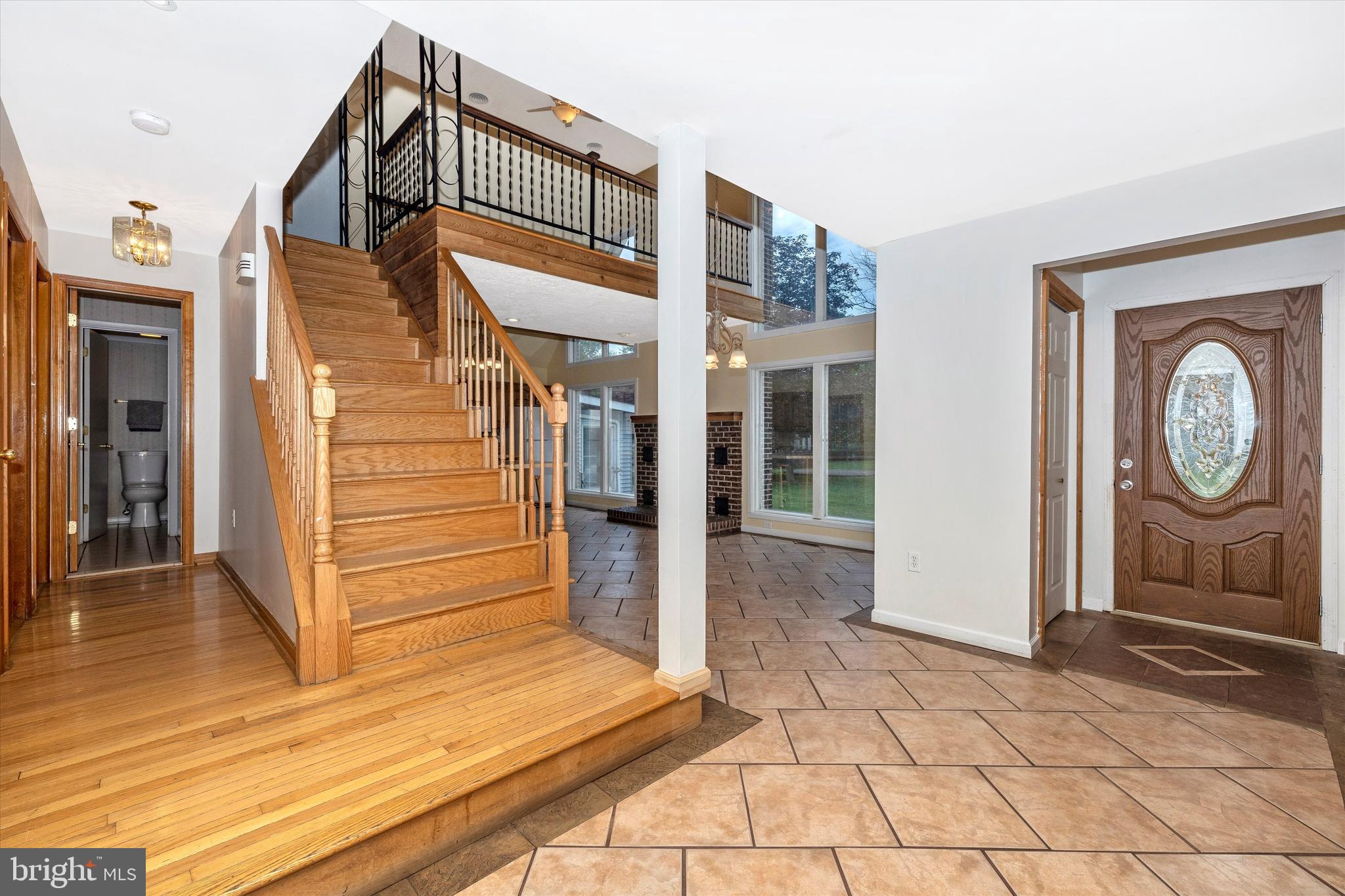 10825 Powell Road Thurmont, MD 21788 - Photo 4 of 53 Foyer